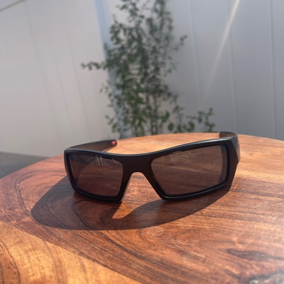 Mens Oakley Gascan matte sunglasses - Picture 2 of 10